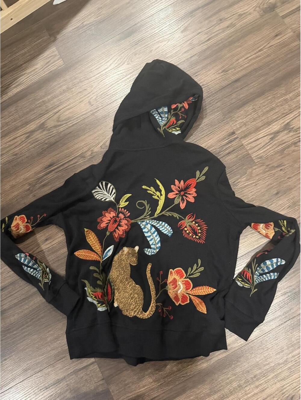 NWOT Johnny Was ISABELLA embroidered ZIP UP THERMAL HOODIE M - Picture 4 of 5